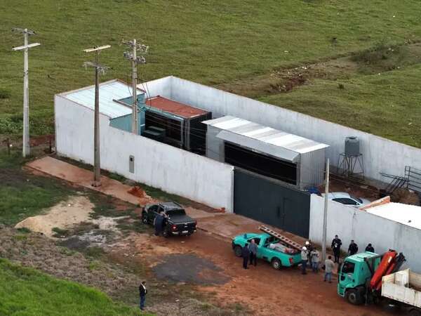 Saltos del Guairá: nueva intervención en “granja” de criptomonedas - Policiales - ABC Color