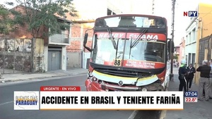 Colectivo chocó contra un vehículo en el microcentro - Noticias Paraguay