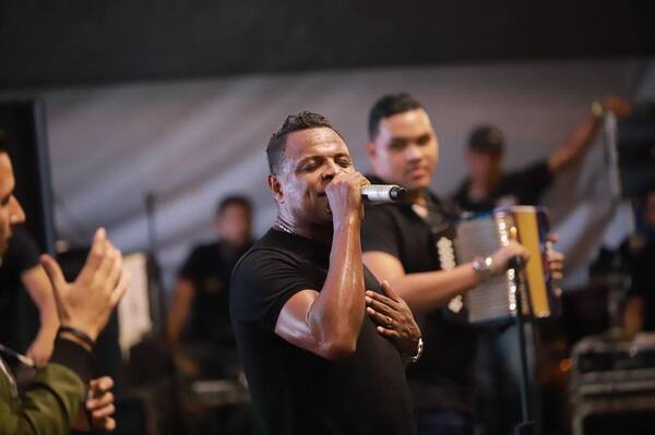 Luto en el vallenato: murió el cantante colombiano Omar Geles - trece