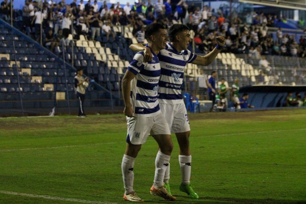 Una de cal y otra de arena, pero ya suman 30 puntos