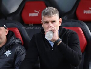 Versus / ¿Martín Palermo prescindirá del jugador más criticado en Olimpia?