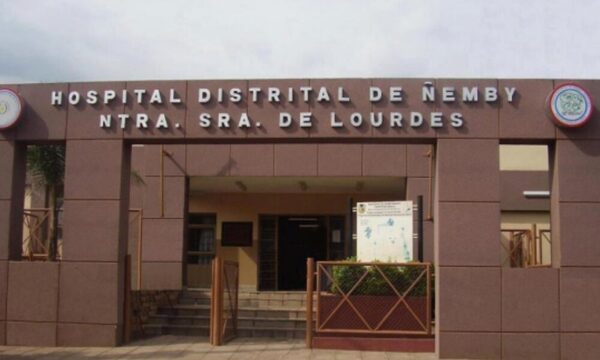 Ñemby: Director cuenta que niña de 12 años murió tras ser asistida por médico ñaná