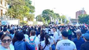 Gremio de enfermeros lamenta no haber recibido respuesta de ministra de Salud