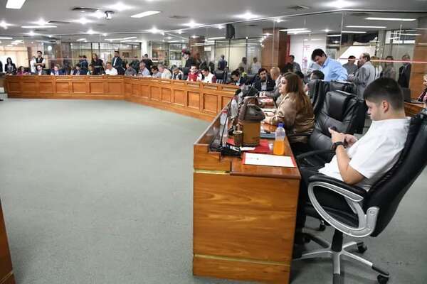 Asunción: piden crear Comisión de Cuentas y Control ante escándalo financiero de Nenecho - Nacionales - ABC Color