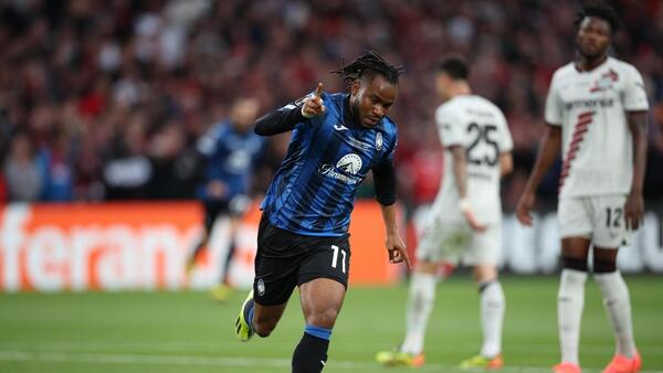 El Atalanta destroza al Leverkusen y alza su primer título europeo