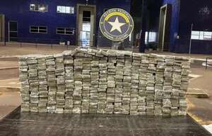 Cae paraguayo con casi 350 kilos de marihuana en el Puente de la Amistad - ABC en el Este - ABC Color