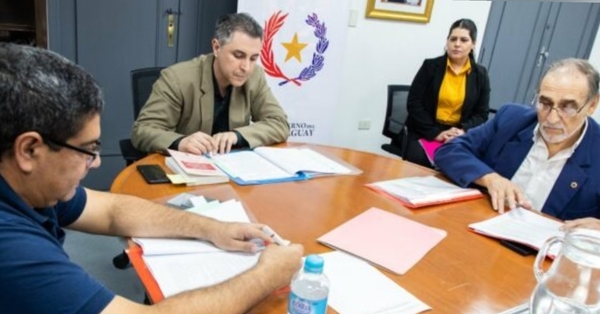 Conasam se reunió para preparar estudio de reajuste del salario mínimo