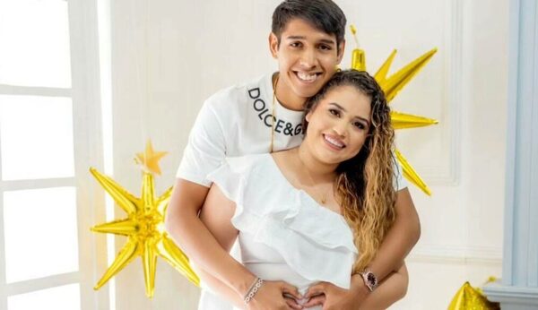 (VIDEO). El “Pulpito” y su esposa muestran lo que será la habitación de su bebe’i que está llegando