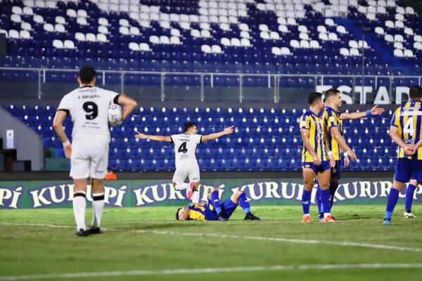 Olimpia tumbó a Luqueño en Sajonia •