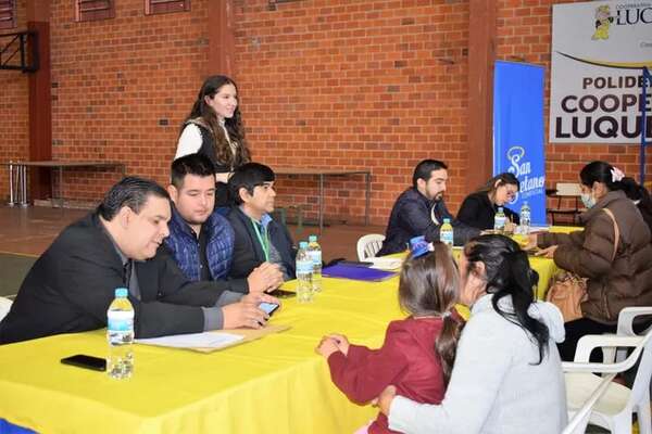 Municipalidad de Luque organiza feria de empleo en seccional colorada - Nacionales - ABC Color