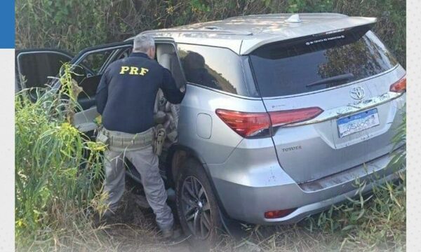 Polis brasileños recuperan un vehículo robado de la hija de Nicanor Duarte Frutos