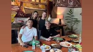 Julio Enciso compartió hoy un almuerzo con sus "Tíos"