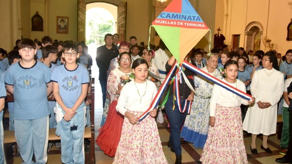 Cardenal exige protección para niños que sufren por violencia y desnutrición