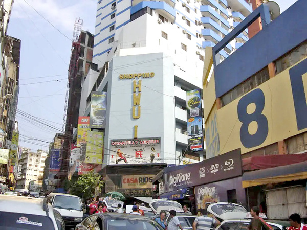 Falsos técnicos de seguridad asaltan tienda de venta de relojes y roban USD 5.000 - La Clave
