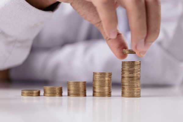 Ingresos laborales en el sector privado aumentan un 11% en el primer trimestre, según datos oficiales - MarketData
