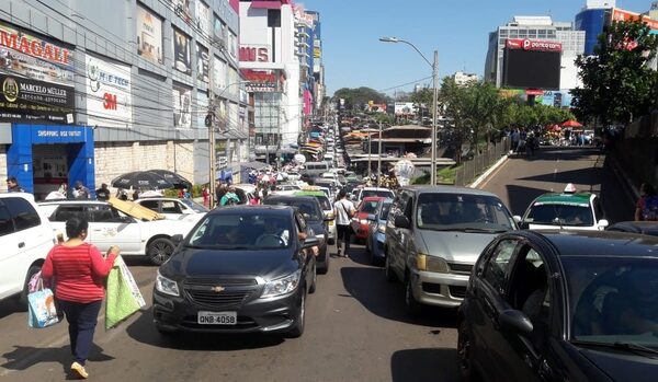 «Padrinazgo» para que empresarios usen espacio público en CDE