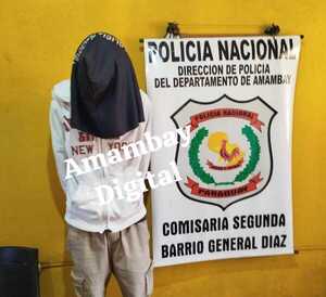 Joven es detenido por intentar robar carne envasada de un supermercado céntrico