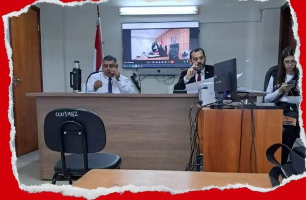 PAPÁ IRRESPONSABLE SE FUGÓ DEL JUZGADO DURANTE UN JUICIO