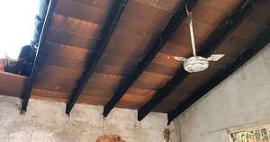 Diario HOY | Vela encendida provoca feroz incendio de vivienda: familia lo pierde todo