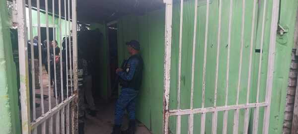 Allanamientos en barrio Santa Ana: cuatro aprehendidos con relación a tres casos de homicidios - Megacadena - Diario Digital