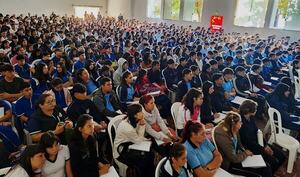 Programa de prevención del suicidio y bullying impacta positivamente en jóvenes de Eusebio Ayala