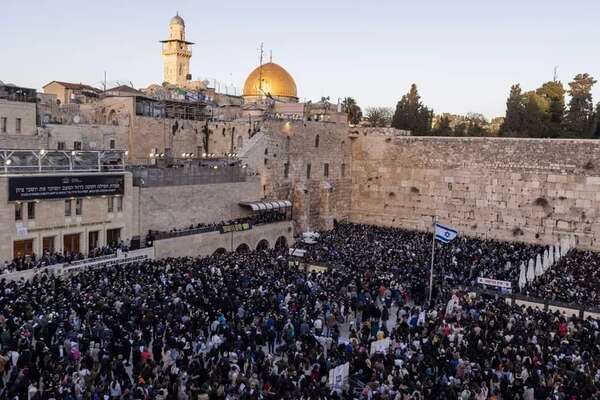 Israel reanuda negociaciones para liberar a rehenes retenidos por los radicales de Hamás - Mundo - ABC Color