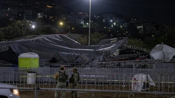 Escenario se desploma en un acto de campaña en México y deja 9 muertos y 50 heridos