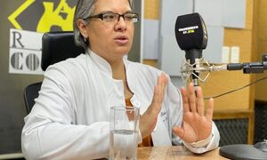 Mastóloga invita a mujeres a controles y recuerda que 80% de patologías en las mamas no son cáncer