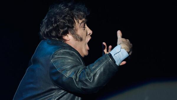 Javier Milei mezcla el rock, la teoría económica y las proclamas antiabortistas en su recital
