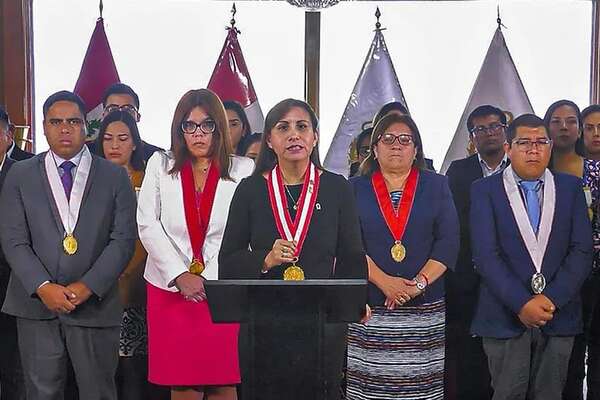 Crisis en puerta: Justicia de Perú destituye a Fiscal General - Mundo - ABC Color