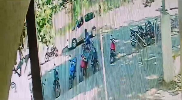 Robo de Motocicleta en Concepción: La Policía Busca a los Responsables