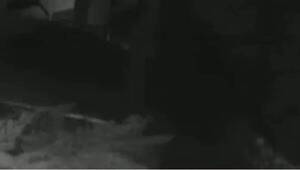 Filman una “luz blanca” en la puerta de un hotel: aseguran que se trata de un alma en pena