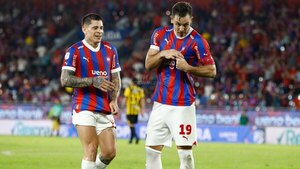Versus / Juan Iturbe se rinde ante Diego Churín y lo llena de elogios luego de su histórica noche
