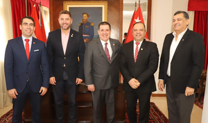 Marcelo Soto, Mario Varela y Edgar Olmedo oficialmente forman parte de Honor Colorado - Noticiero Paraguay