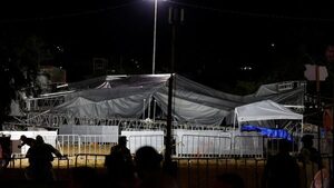 En México, 9 personas mueren y más de 60 resultan heridas tras caída de escenario