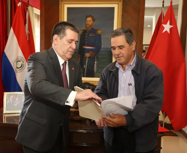 Exdirigente liberal se suma a la ANR - ADN Digital
