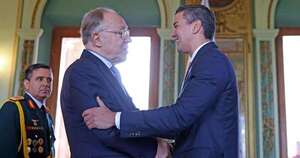 La Nación / Peña recibió cartas credenciales del embajador argentino