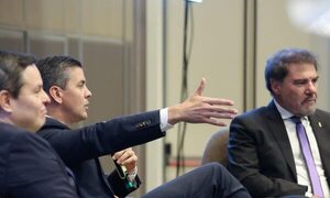 Peña destaca fortalezas económicas y energéticas de Paraguay en conferencia de inversión extranjera - El Trueno