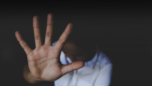 Imputan a una madre y su hijo por supuesto caso de abuso sexual a niña de 10 años - trece