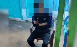 Imputan a joven que maltrataba y retenía  la fuerza a española