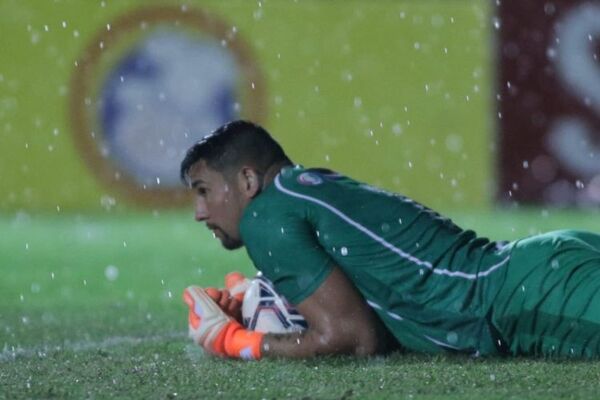 Sin minutos en Primera, Diego Morel opta por marcharse del 2 de Mayo