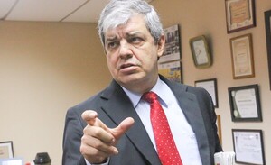 Ministro del Interior pide investigar esquema de Tío Rico que se infiltró en Gobierno anterior