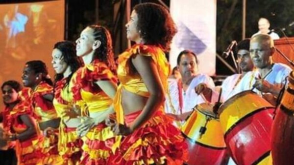 Presentaron Biografía e historia del Kambapu