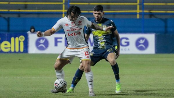 Paridad en partido de locos