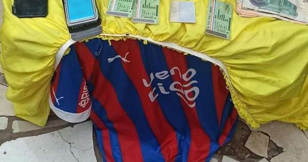 Diario HOY | Una camiseta de Cerro Porteño, la curiosa “evidencia” de la Policía en un procedimiento