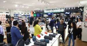 La Nación / Radioshack te conecta con el futuro en la apertura de su octava tienda
