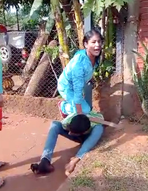 Mujer reduce a machetazos a ladrón que ingresó a su vivienda para robar - La Clave