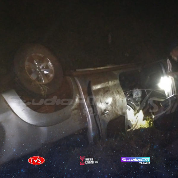 DESPISTE CAUSÓ VUELCO DE VEHÍCULO SOBRE LA RUTA PY06 - TVS