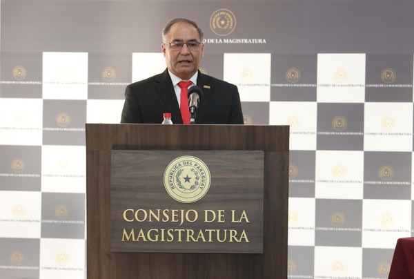 Javier Esquivel, nuevo titular del Ministerio de la Defensa Pública - trece
