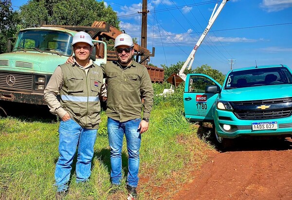 Usuarios de la ANDE en Itapúa disfrutan de la mejora en la calidad del servicio electrico